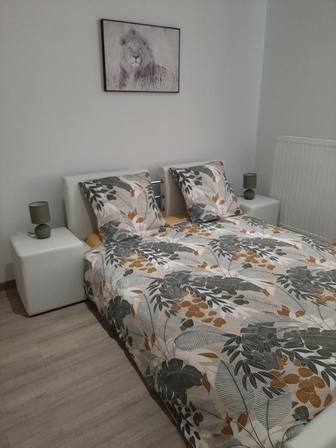 Appartement Le Sommet Du Condroz à Ciney Extérieur photo